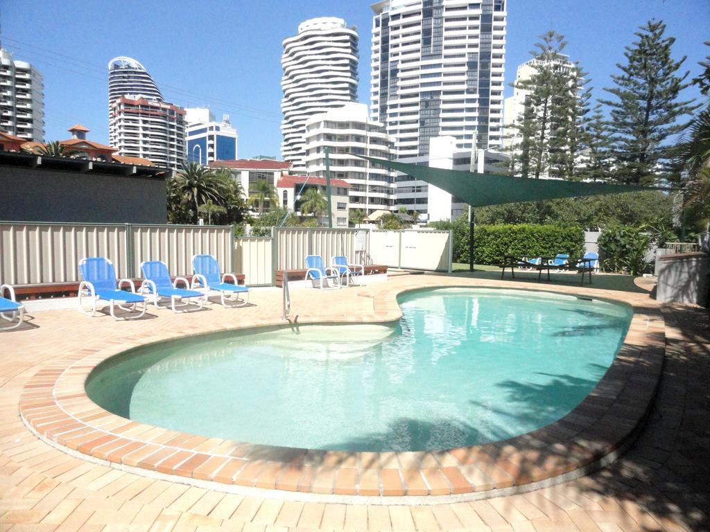 Queensleigh Holiday Apartments บรอดบีช ภายนอก รูปภาพ
