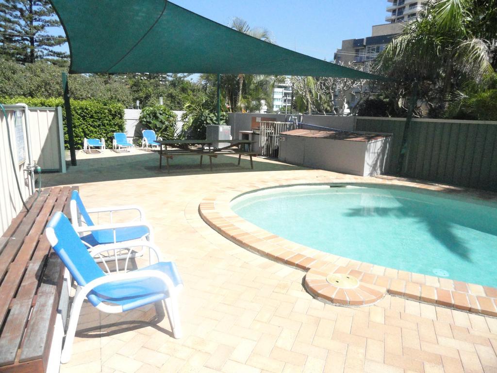 Queensleigh Holiday Apartments บรอดบีช ภายนอก รูปภาพ